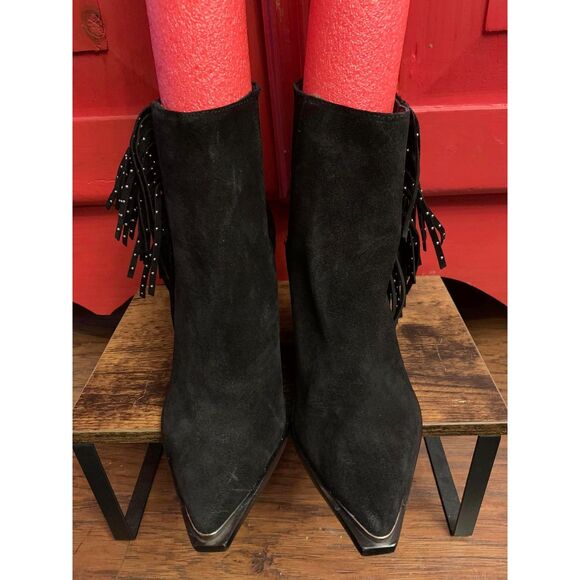 NWOT Kenneth Cole Size 5 West Side Fringe Bootie RB Studs Suede Leather Fringe - Picture 3 of 5